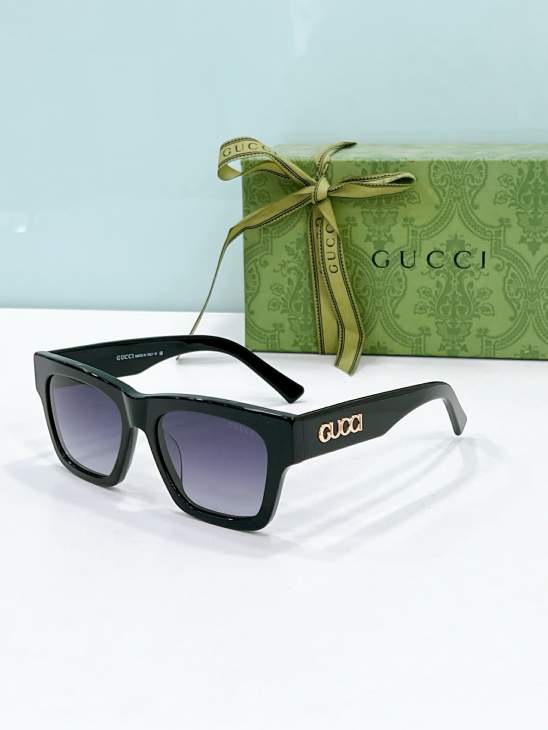 Picture of Gucci Sunglasses _SKUfw79163983fw